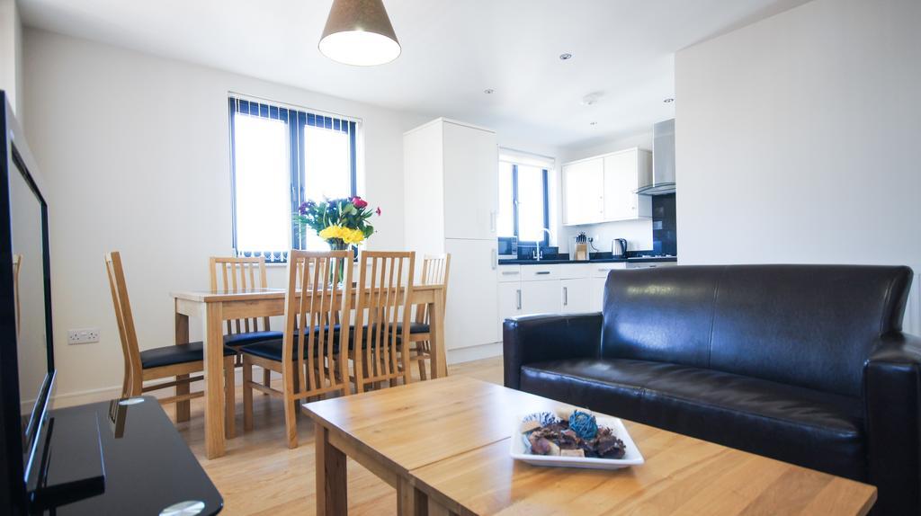 Crompton House Apartments Edgware Екстер'єр фото