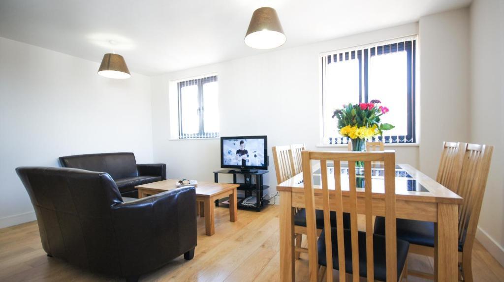 Crompton House Apartments Edgware Екстер'єр фото